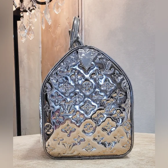 Louis Vuitton Limited Edition Silver Metallic Monogram Miroir Speedy 35 Bag. - Picture 12 of 16